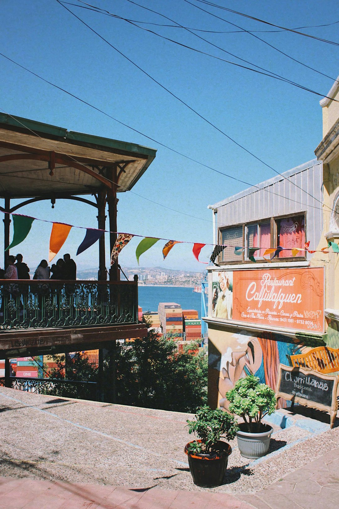 Explore Cerro Alegre: Valparaíso's Artistic Neighborhood